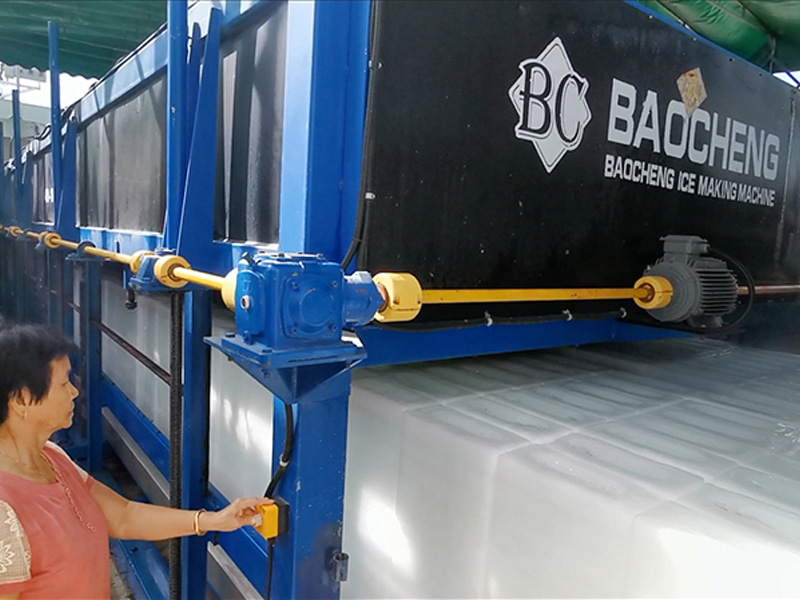 How Our Ice Machines Reduces Labor Costs and Increases Efficiency