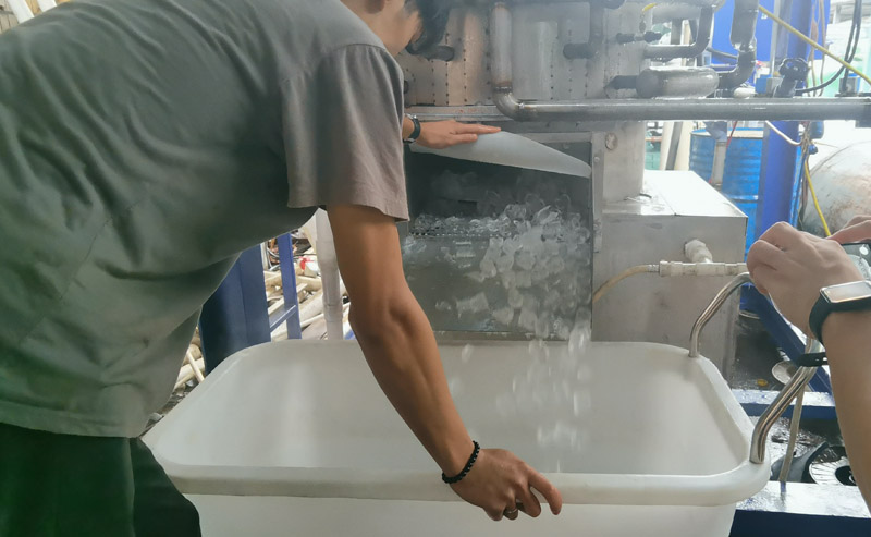 Ice Tube Production